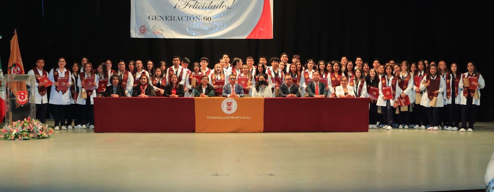 Graduó UATx a 129 Cirujanos Dentistas comprometidos con la salud de la población